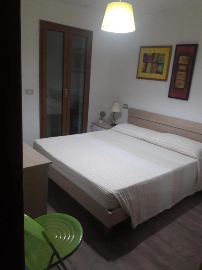 奧爾比亞Casa Con Giardino别墅 外观 照片