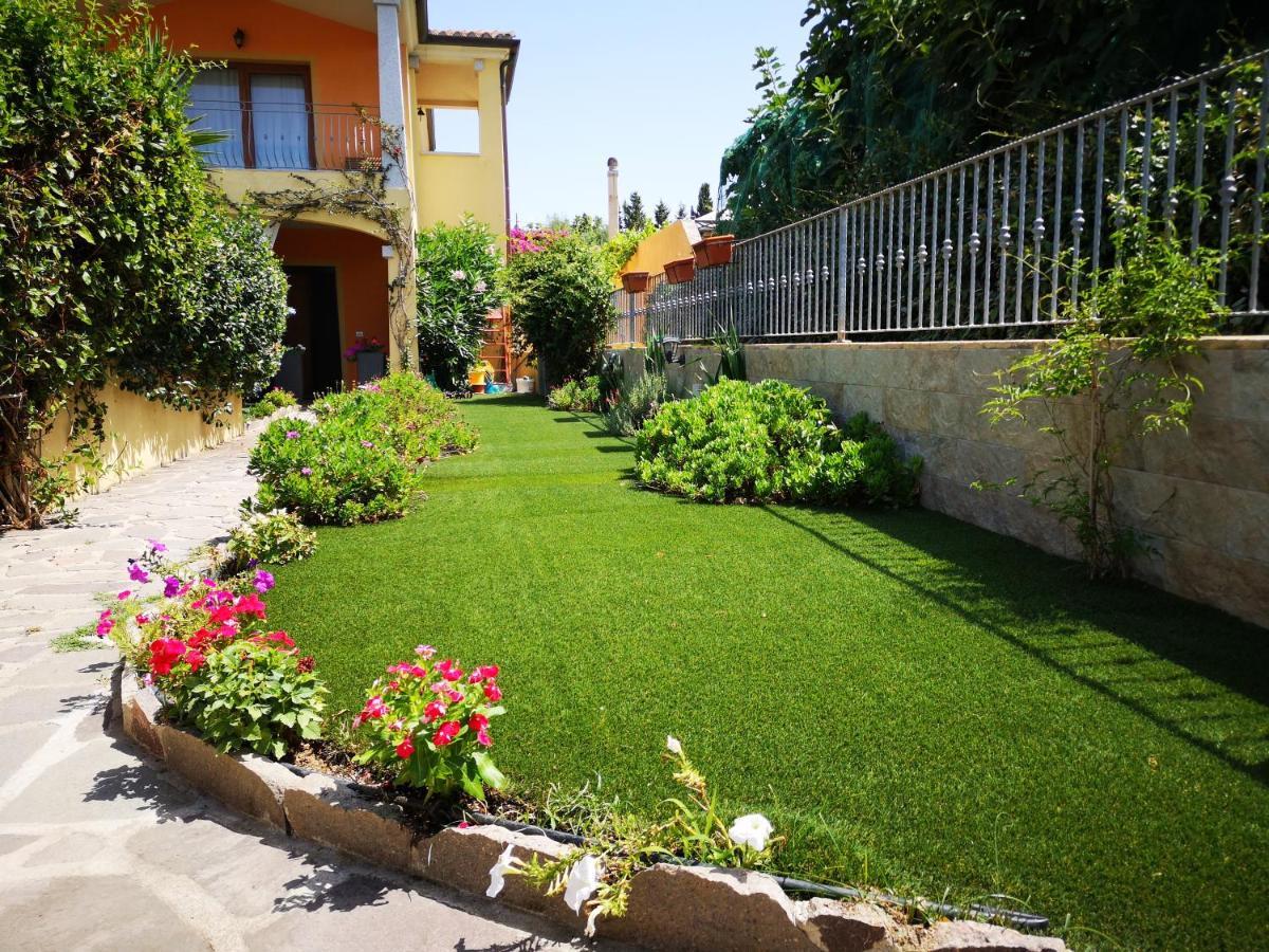 奧爾比亞Casa Con Giardino别墅 外观 照片